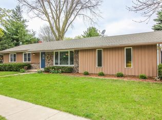 1300 Endl Blvd, Fort Atkinson, WI 53538