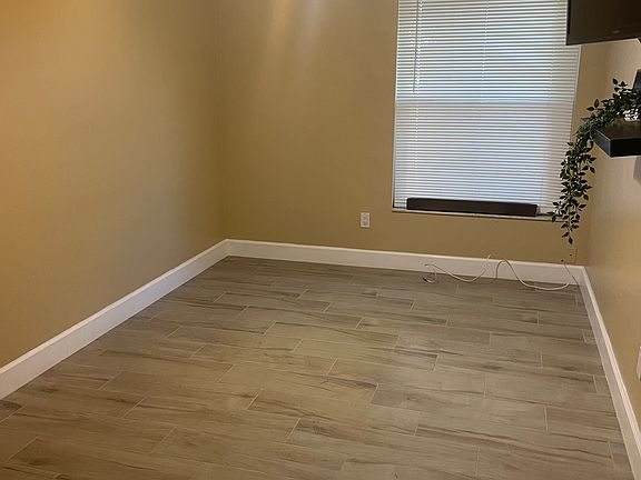 5th image of 2519 Gary Cir #2521