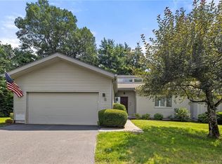 6 Alpine Meadow Ln #6, Avon, CT 06001