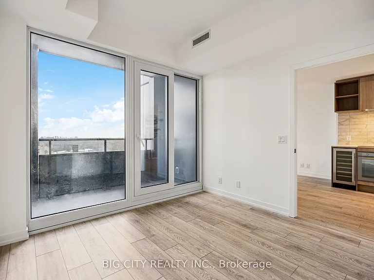 2020 Bathurst St #1202 — Photo 17
