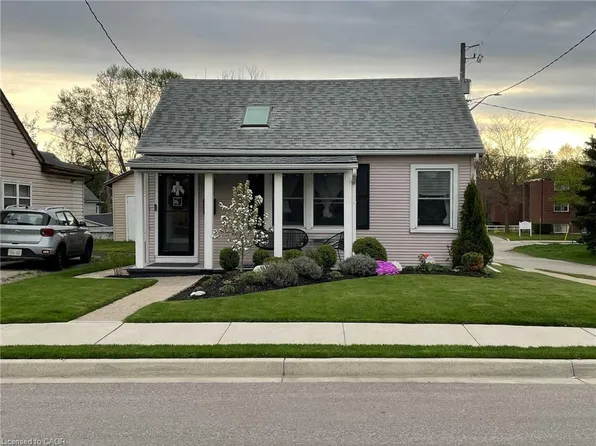 257 Melrose St, Cambridge, ON N3H 4A7