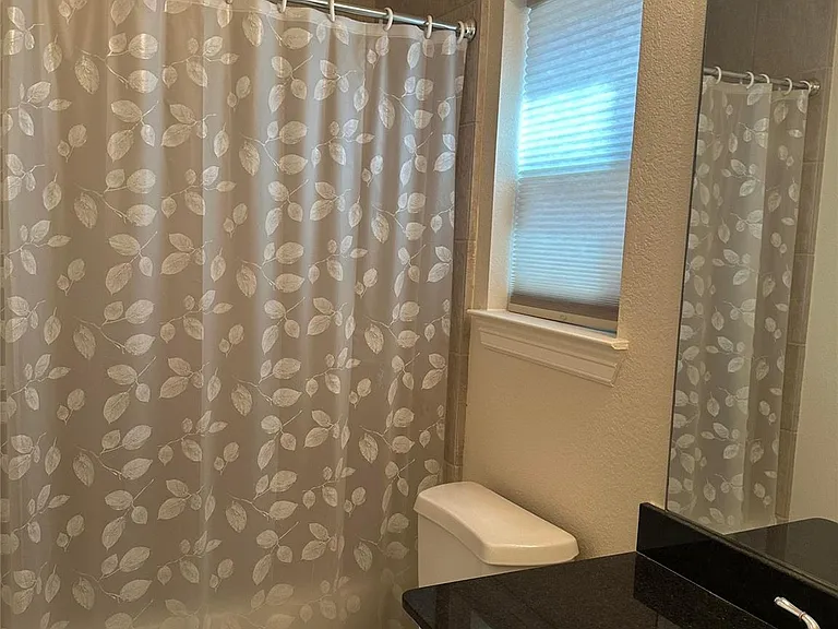 2910 Royal Oaks Grv — Photo 26