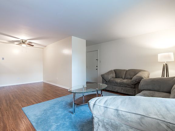 4th image of 10820 Kilpatrick Ave APT 1NW