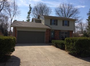 3405 Forsythia Dr, Columbus, IN 47203
