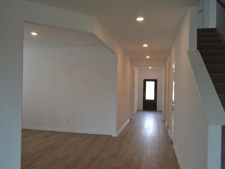 7924 Lindheimer Ln — Photo 6