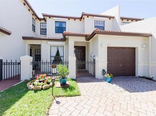 7577 Bristol CIR, NAPLES, FL 34120