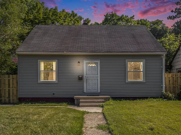 1910 Bergan St, South Bend, IN 46628