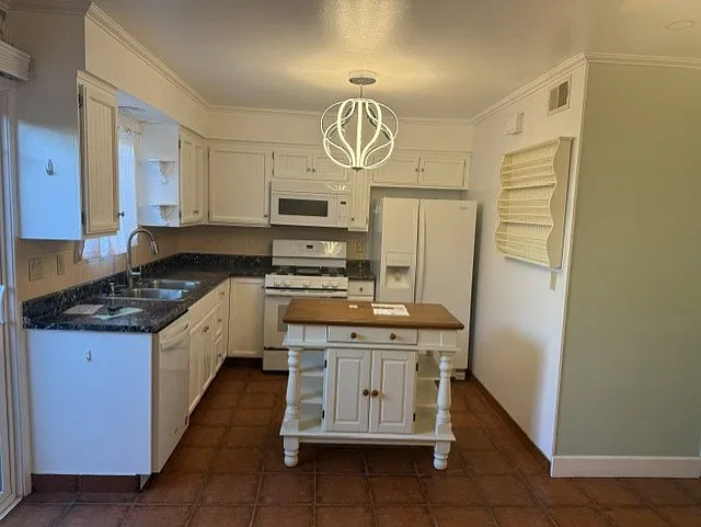 2 bed, 2.5 bath, 1221 sqft, $2,600 — Photo 4