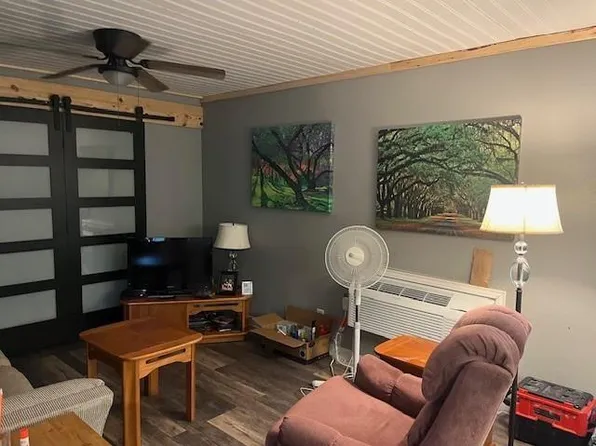 13120 S Lee Shore Dr, Willis, TX 77318