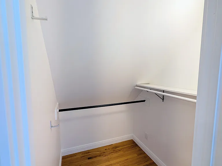 Walk in closet