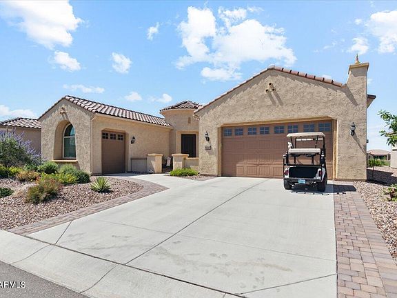 3rd image of 4482 N PRESIDIO Drive