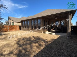 11804 Serenity Hill Dr, Euless, TX 76040