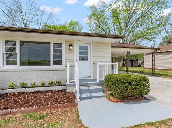 5581 Hunter Ln, Tanner, AL 35671