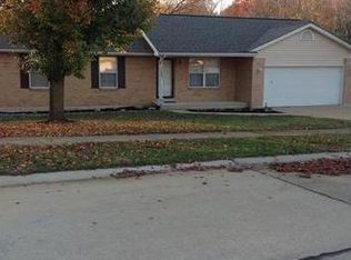 1689 Stardust Dr, Arnold, MO 63010