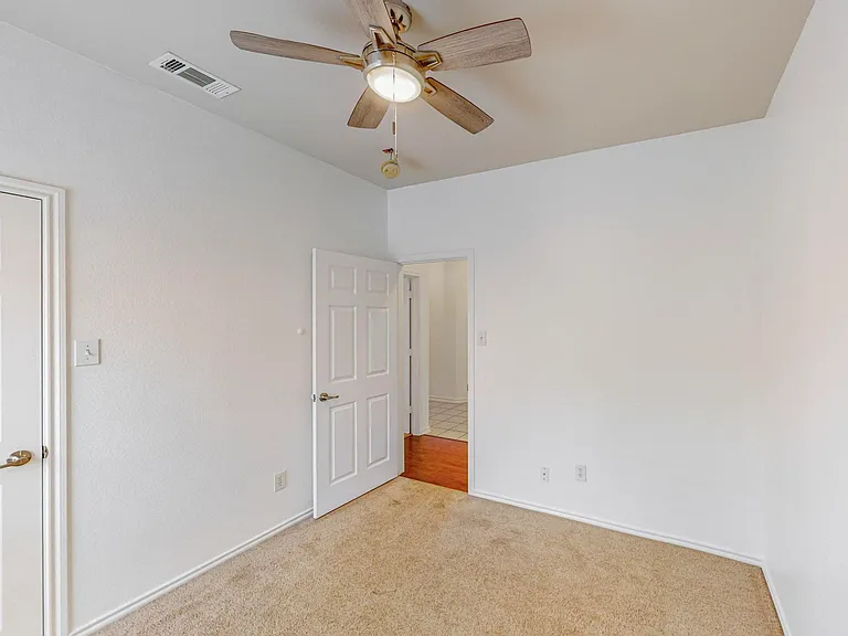 8008 Joshua Tree Ct — Photo 17
