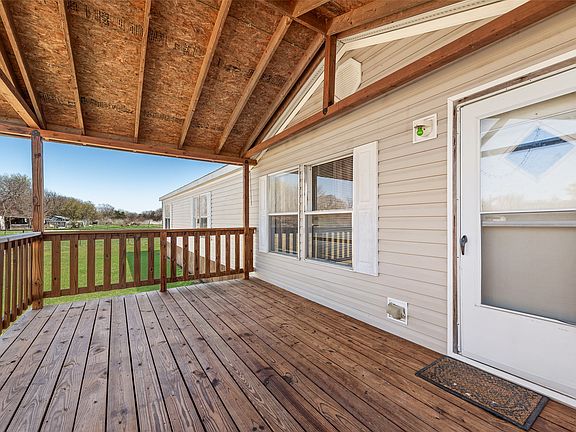 4th image of 1321 Epps Rd