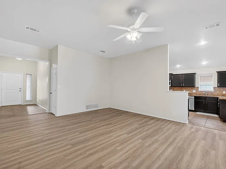 509 Wagner Dr — Photo 8