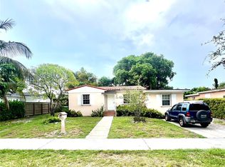 6810 SW 5th St, Miami, FL 33144