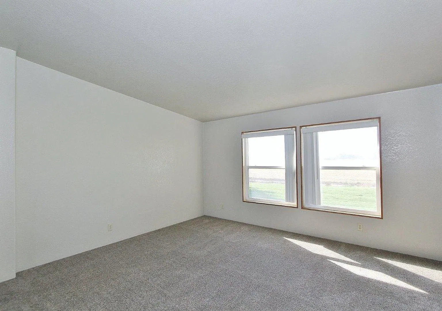Spacious Single-Level Home in the Country — Photo 4