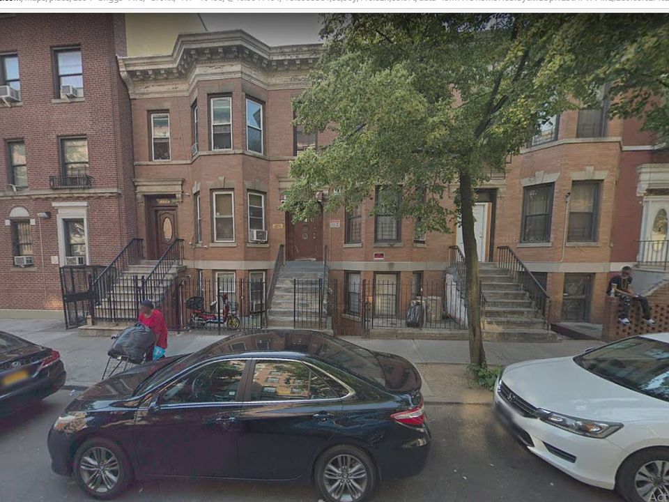 2nd image of 2594 Briggs Ave