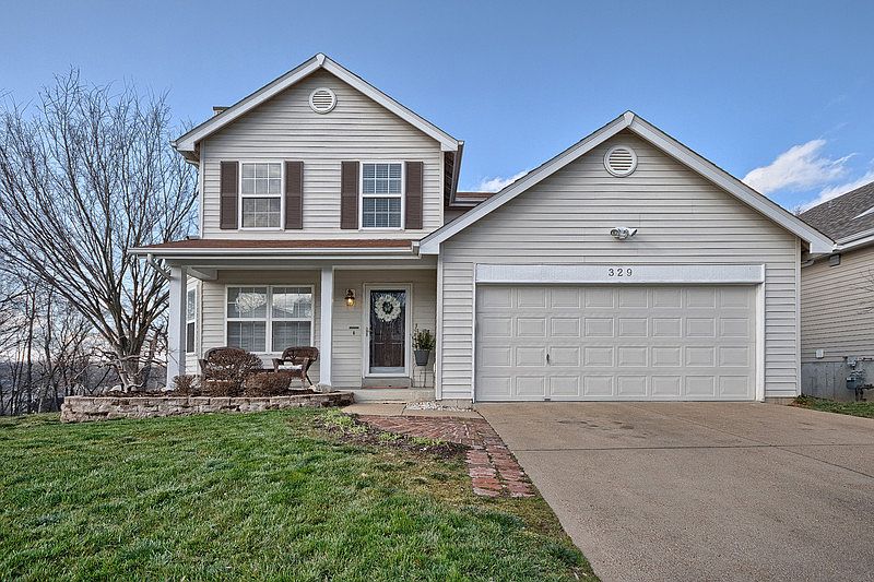 1st image of 329 Valparaiso Ct