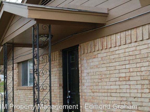 4th image of 1432 Deborah Ave