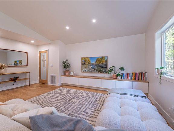 4th image of 14344 Northwoods Blvd
