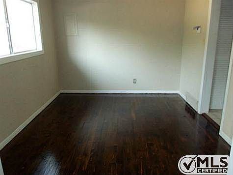 4th image of 2100 Ashland Ave Unit B