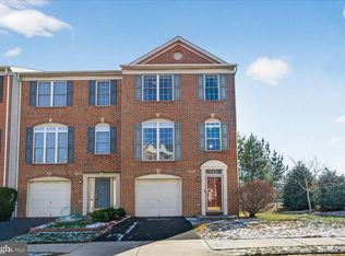 5213 Prairie Willow Ln, Centreville, VA 20120