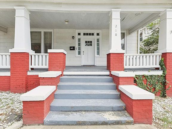 3rd image of 210 S Main St