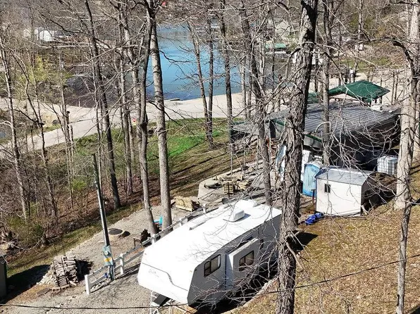 8856 Rebel Dr, French Village, MO 63036