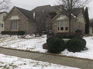50483 Heatherwood Ln, Shelby Township, MI 48317