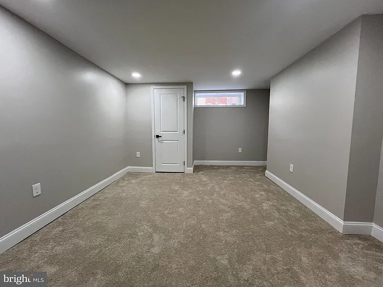 717 N Collington Ave — Photo 16