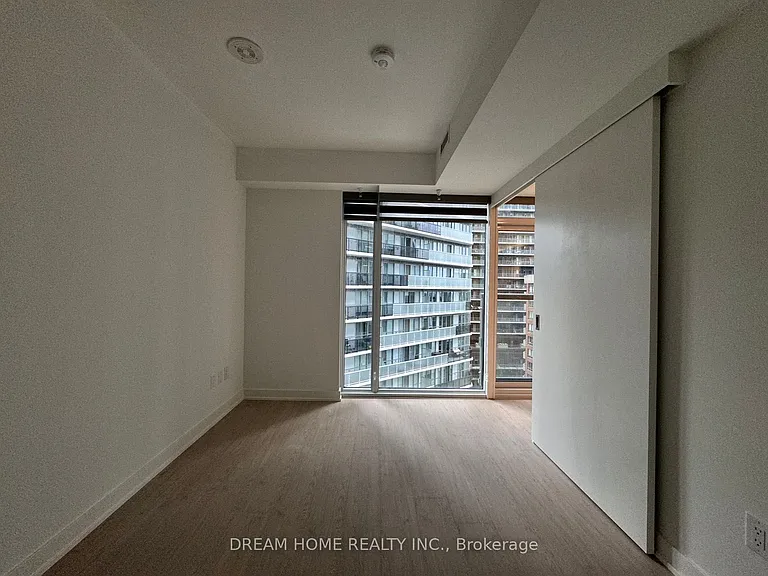65 Mutual St #1307 — Photo 13