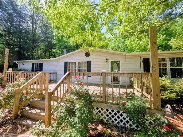 229 Brushy Dr, Lexington, NC 27295