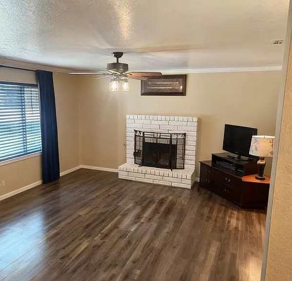 1460 Berry Dr — Photo 1