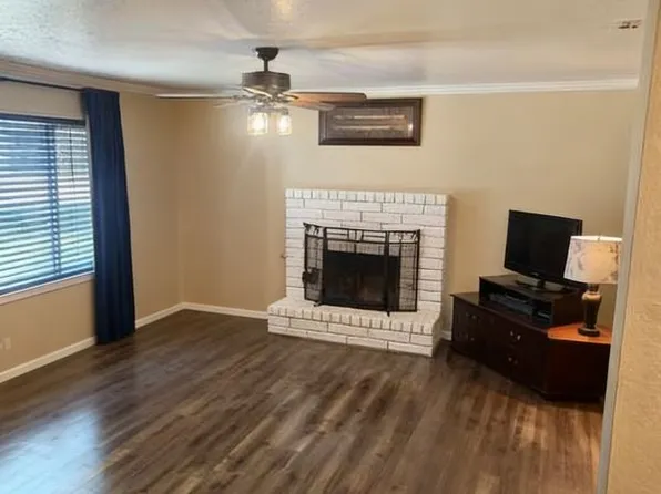1460 Berry Dr, Turlock, CA 95382