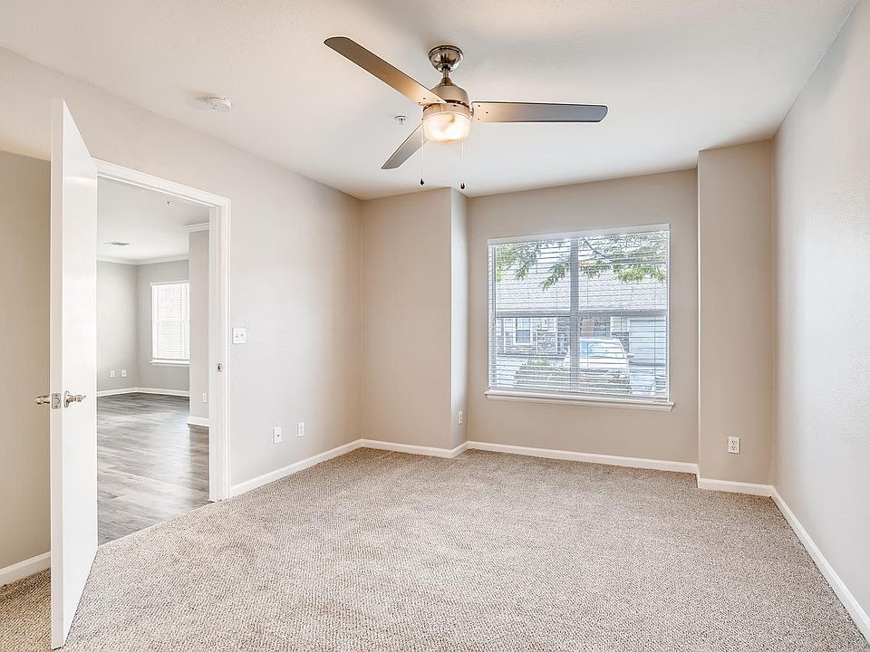 Stonebridge at Twin Peaks | Longmont, Co. Apartments