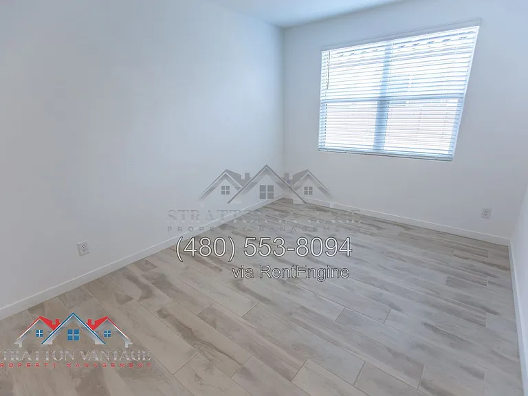4204 E Enmark Dr — Photo 18
