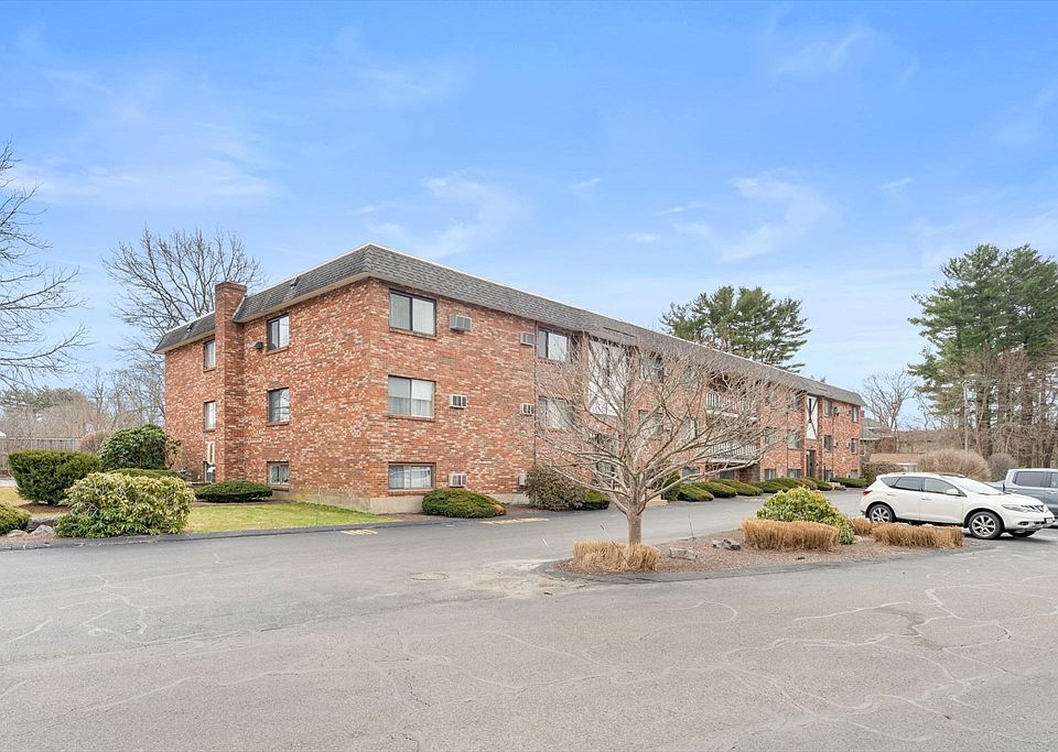 1st image of 65 McCormick Ter APT 10