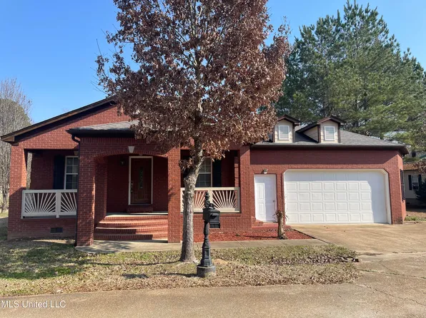 15 Ashwood Dr, Starkville, MS 39759