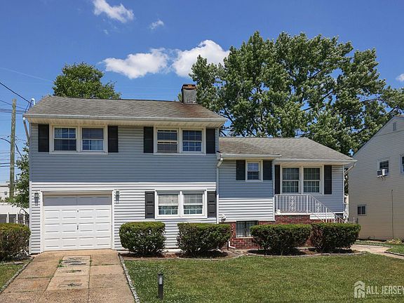 3rd image of 22 Webb Dr