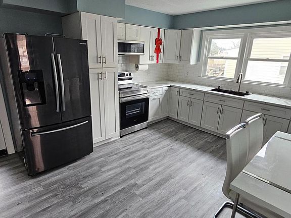 3rd image of 2015 Senseny Rd