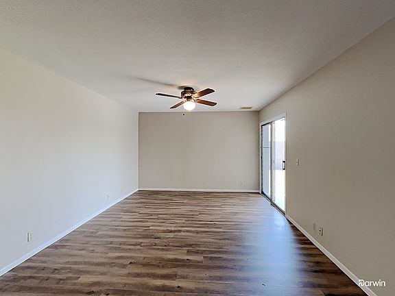 5th image of 521 E Rosemonte Dr