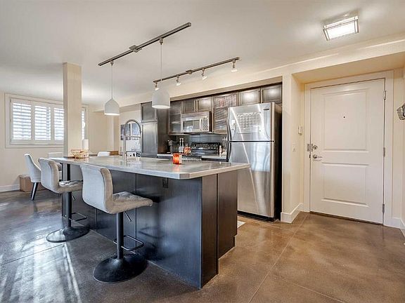 5th image of 3704 W 15a St SW #101