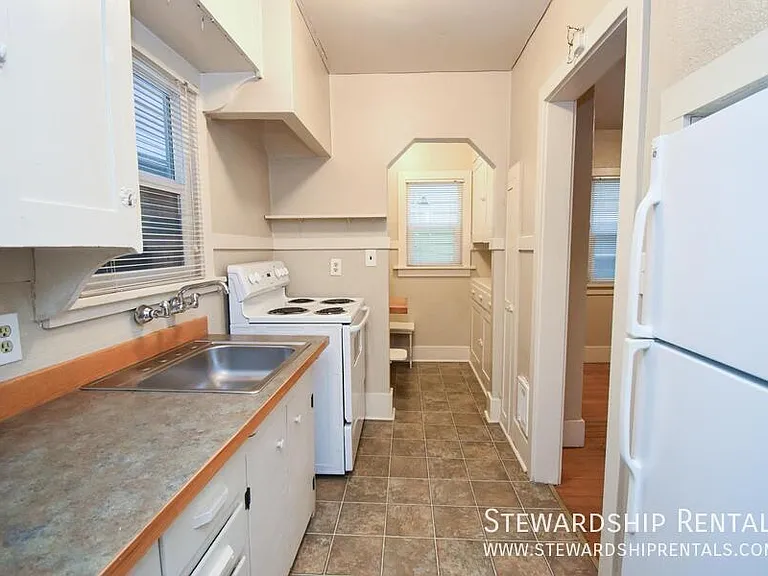 2024 Emerald St #2 — Photo 6