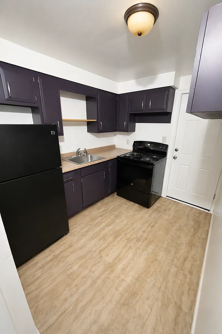 2314 Broadway Ave #2 photo 1