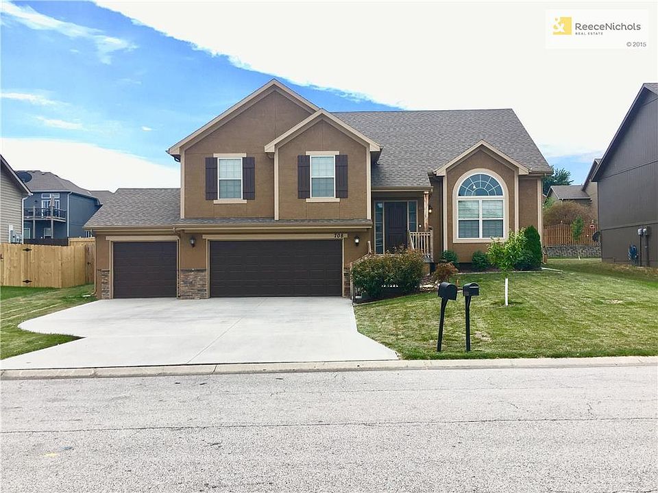 1st image of 708 NW Eagle Dr