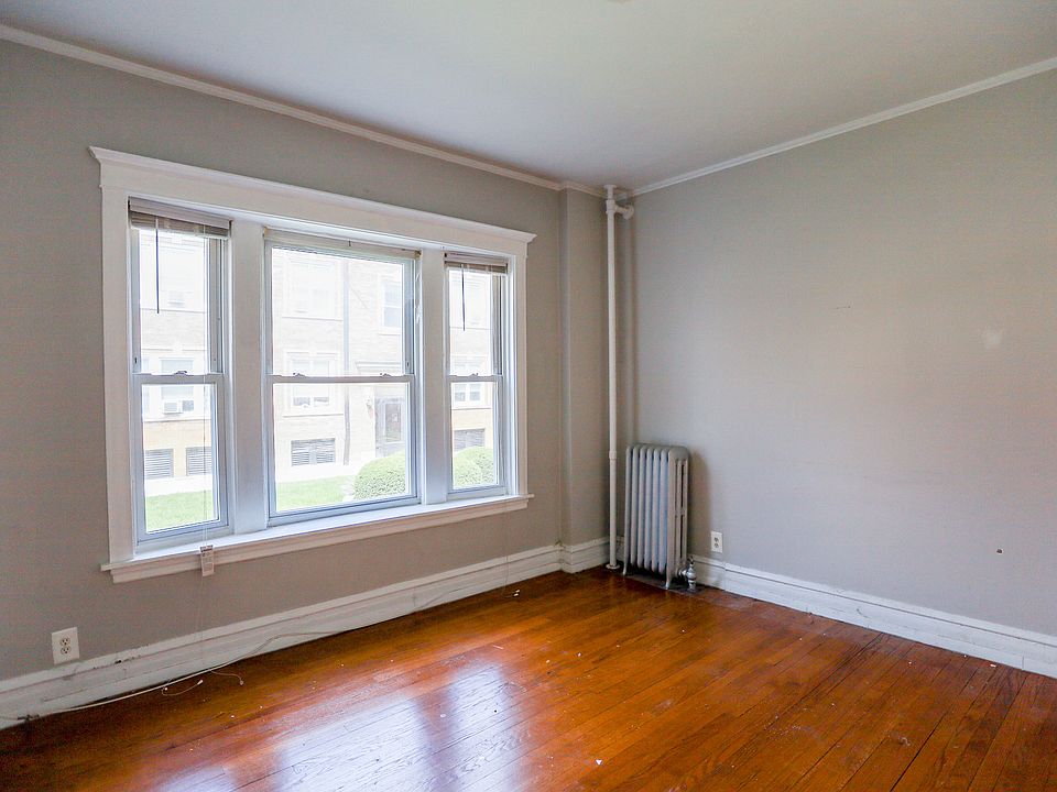 1st image of 1447.5 W Argyle St #2