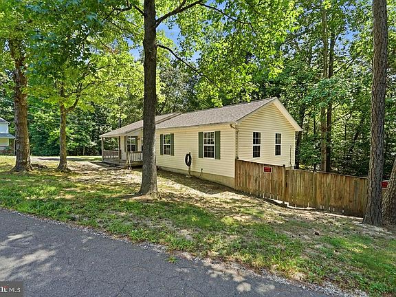 2nd image of 673 Grenada Ln
